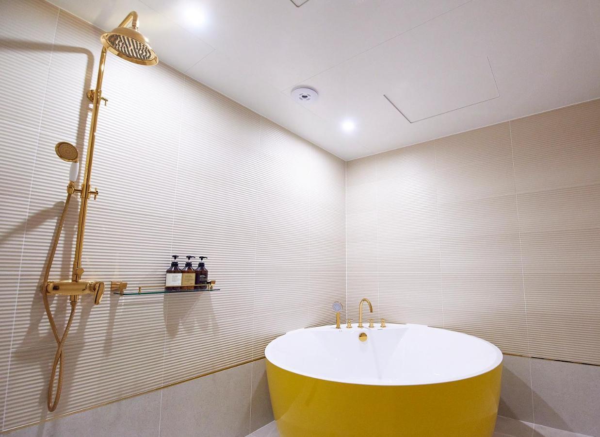 Denbasta Signature Hotel Busan Exterior photo